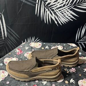 Skechers Men’s Relaxed Fit Slip-On Loafers Memory Foam Size 7.5